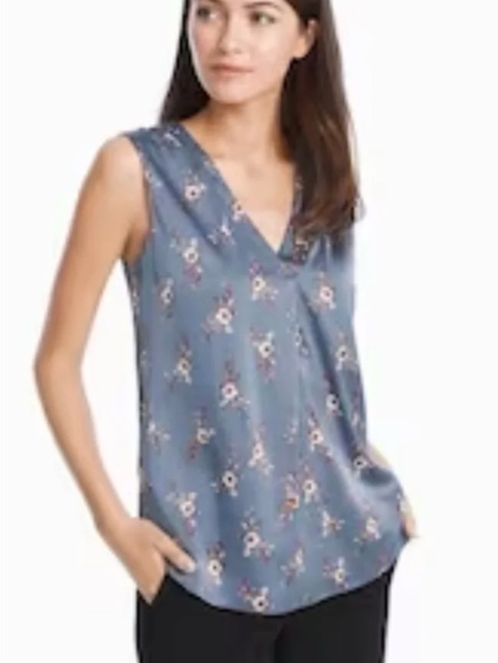 White House Black Market Women's Floral Sleeveless V-Neck Top - Blue, Size 2P